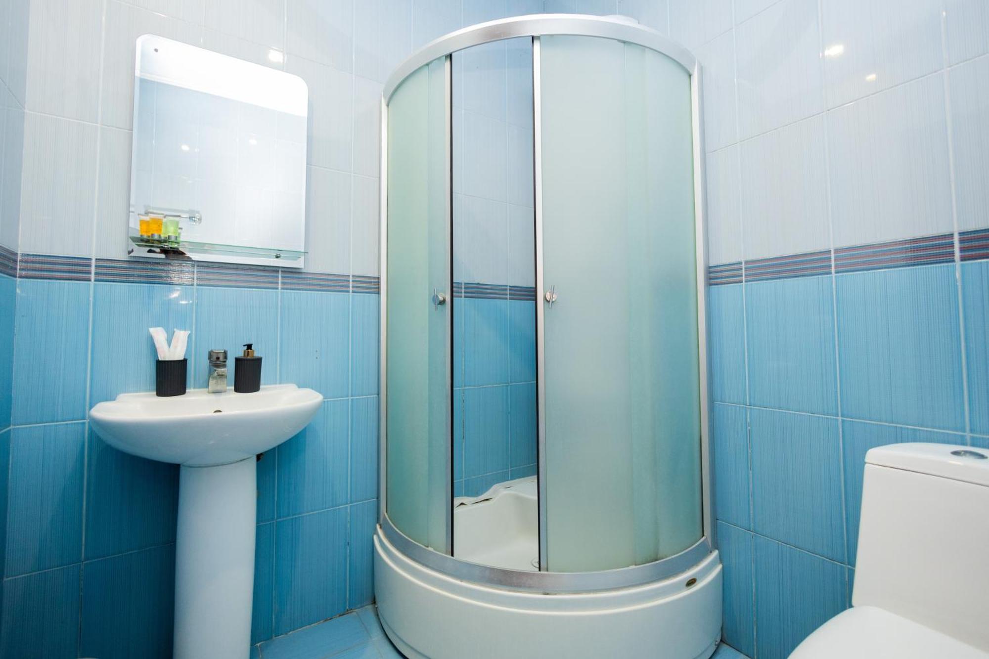 Yan Hotel Yerevan Bagian luar foto