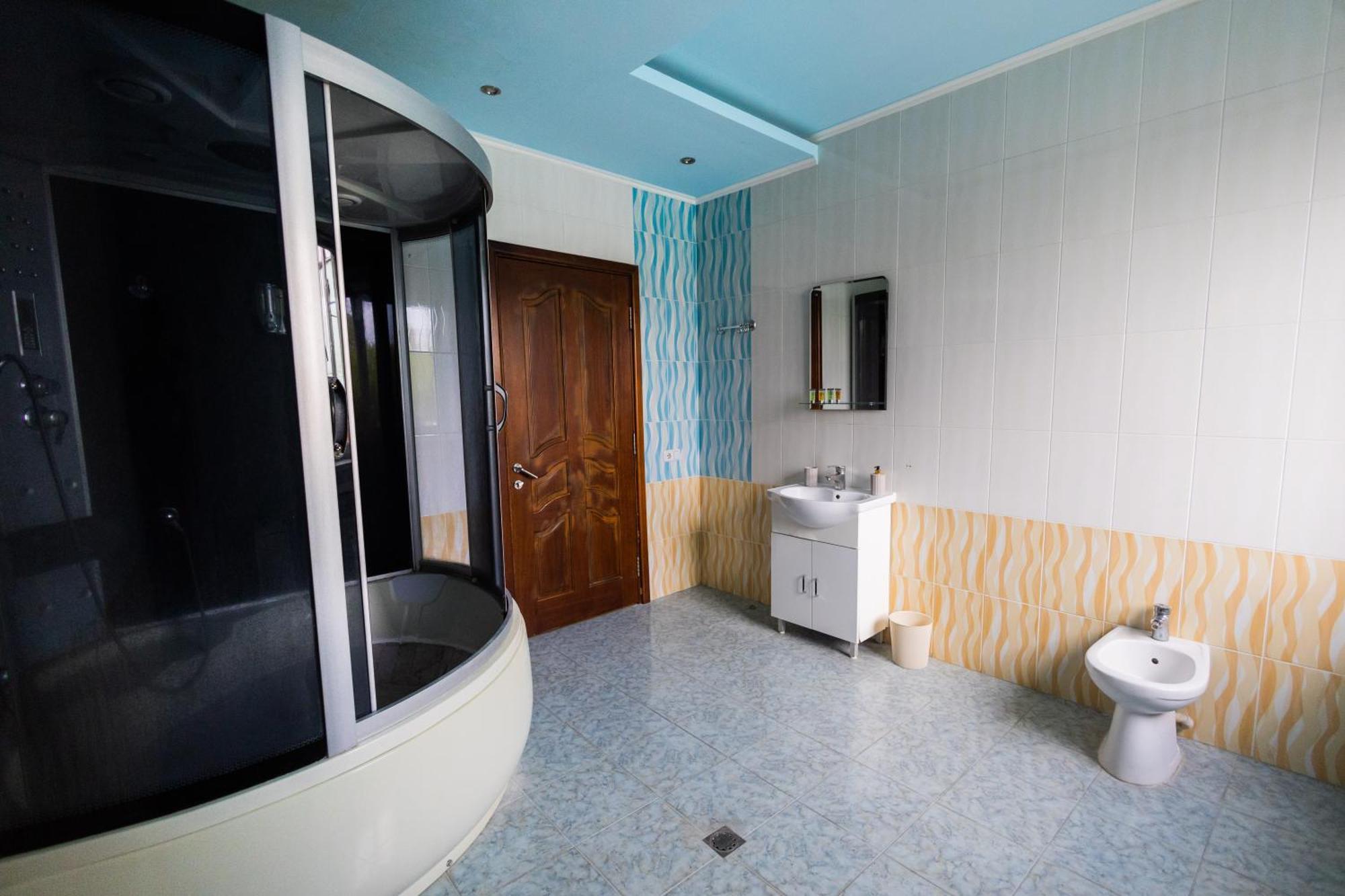 Yan Hotel Yerevan Bagian luar foto