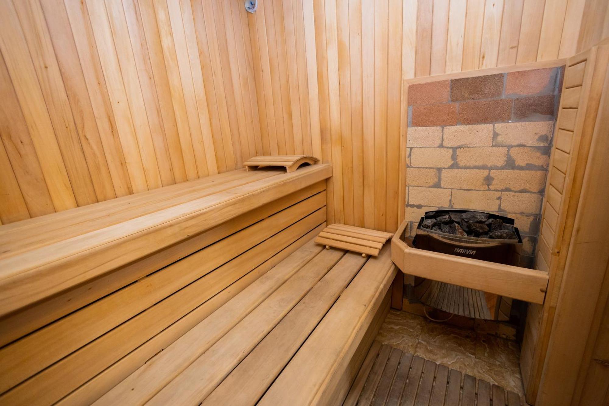 Yan Hotel Yerevan Bagian luar foto